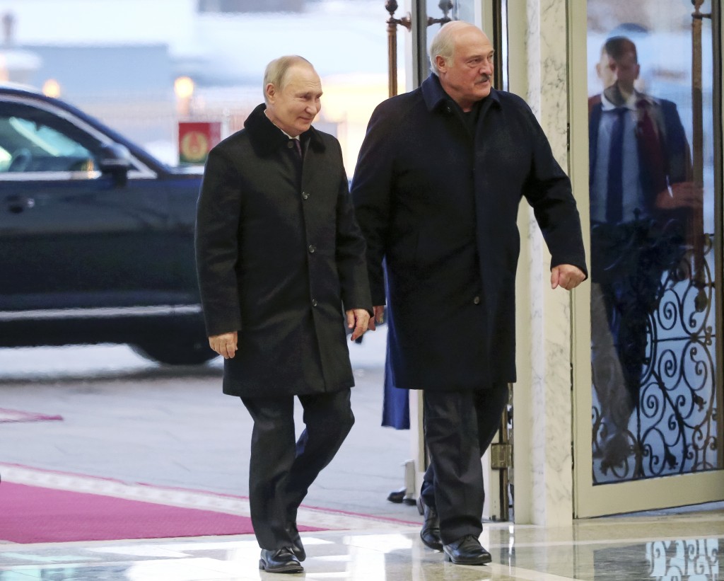 普京和盧卡申科於19日抵達白俄羅斯明斯克舉行會談。AP