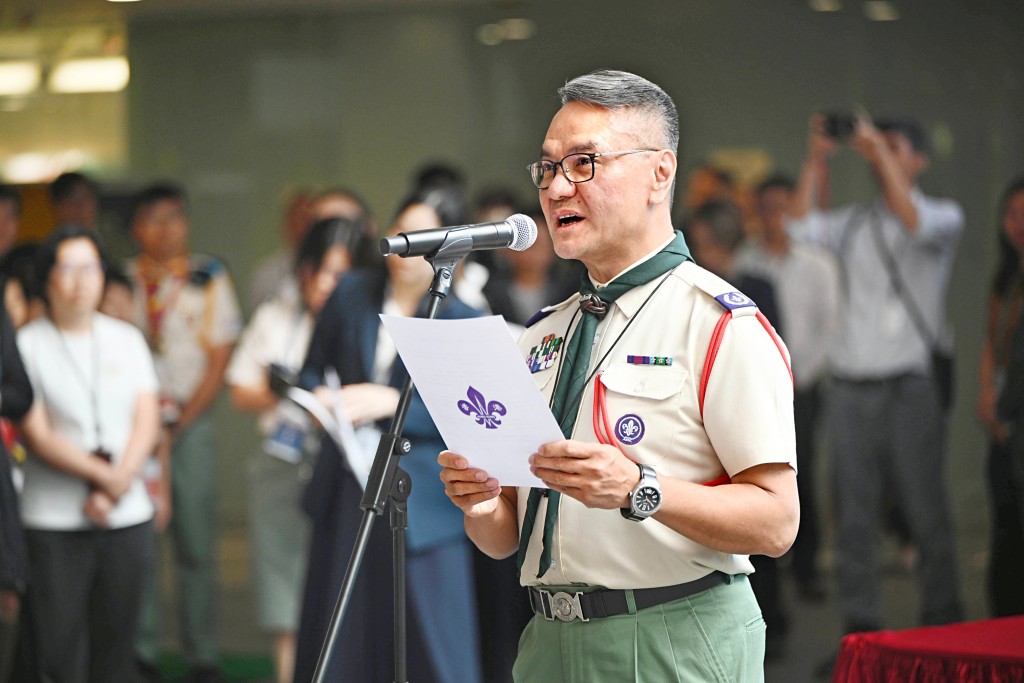 香港童軍總會總監黎偉生致辭表示，希望青少年在日常訓練中將童軍誓詞「對國家，盡責任」的初心，轉化為服務社會、建設香港的實際行動。