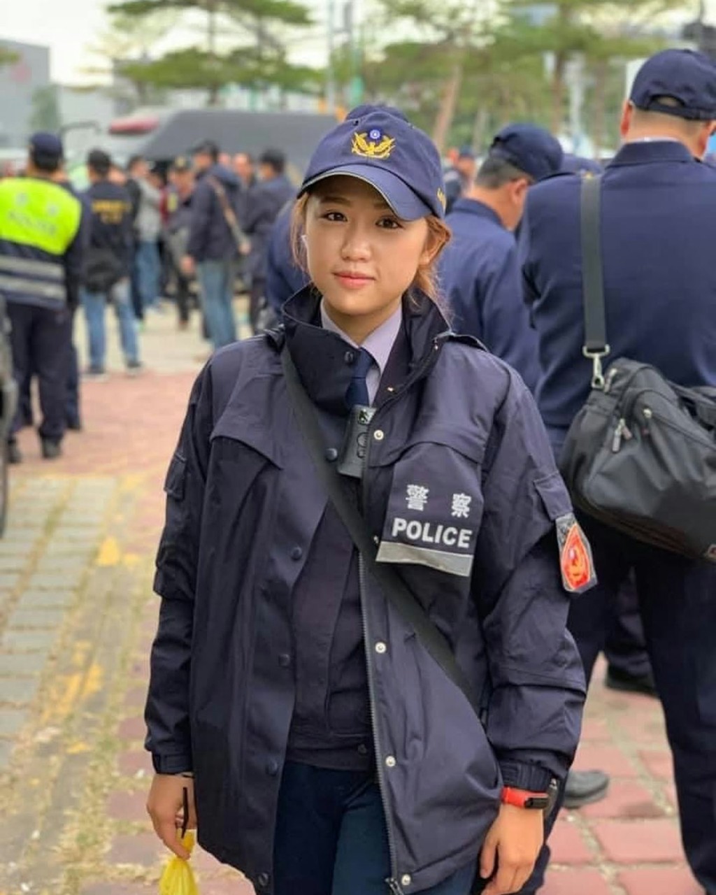 高雄女警蔡玉貝在網上人氣很高。IG