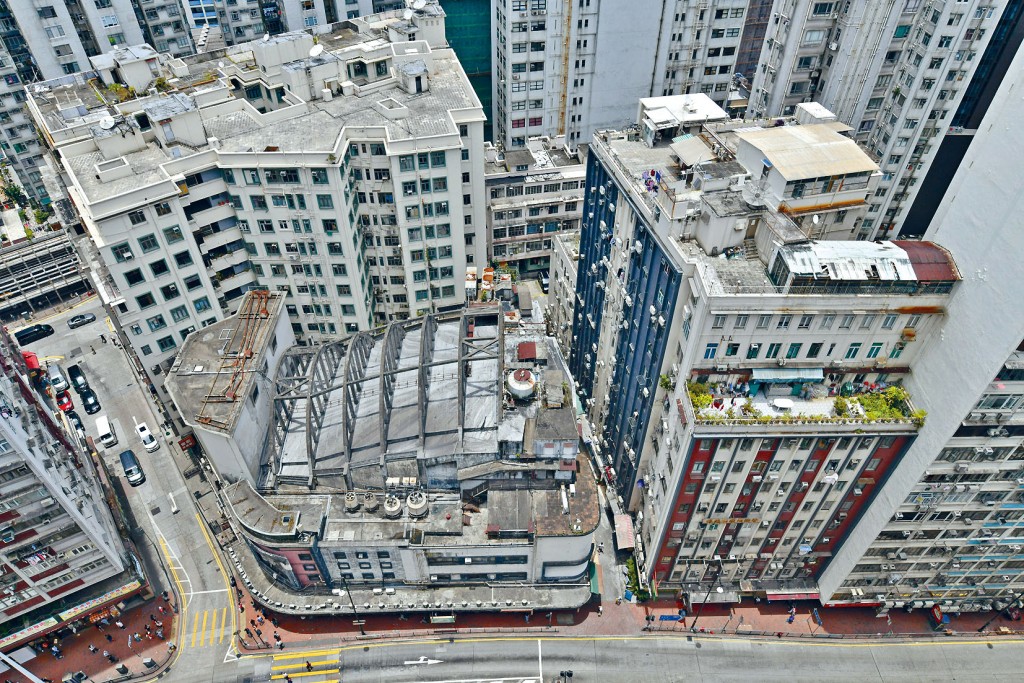 北角地標、一級歷史建築舊皇都戲院新近獲批強拍令，底價為四十七億七千六百萬。