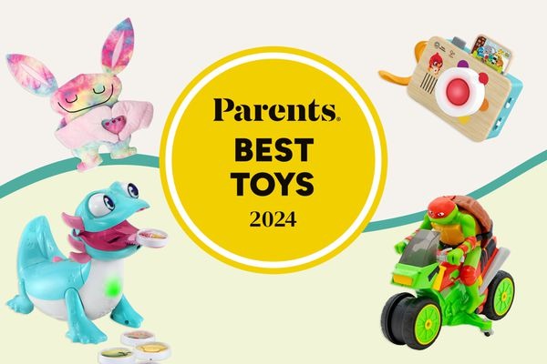 Parents.com指嬰兒若有四個月大,就不再需要那麼多的頸部支撐。網圖 Parents.com指嬰兒若有四個月大,就不再需要那麼多的頸部支撐。網圖