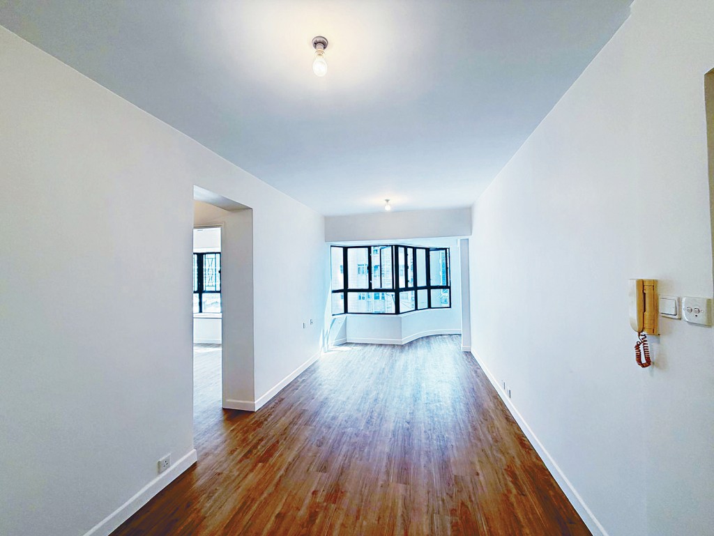 中環百麗花園12樓A室遺產貨，開拍價838萬，較銀行估價低約10%。