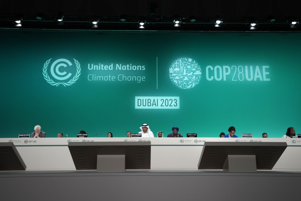 聯合國氣候大會首日達歷史性決議，將啟動基金支援遭全球暖化衝擊國家。美聯社