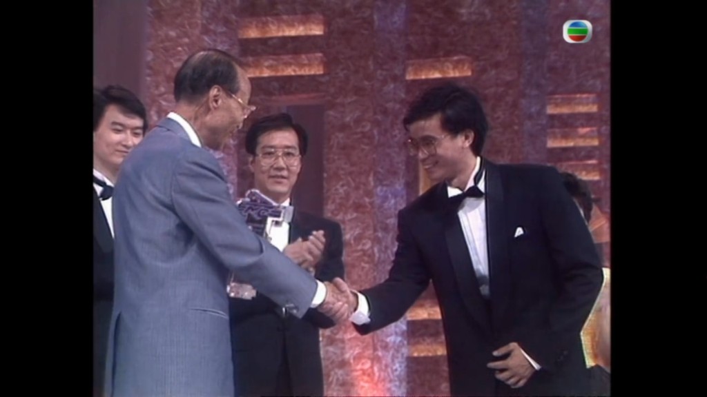 楊瑞麟曾在1987年參加《全能司儀選拔大賽》撼贏黃子華。