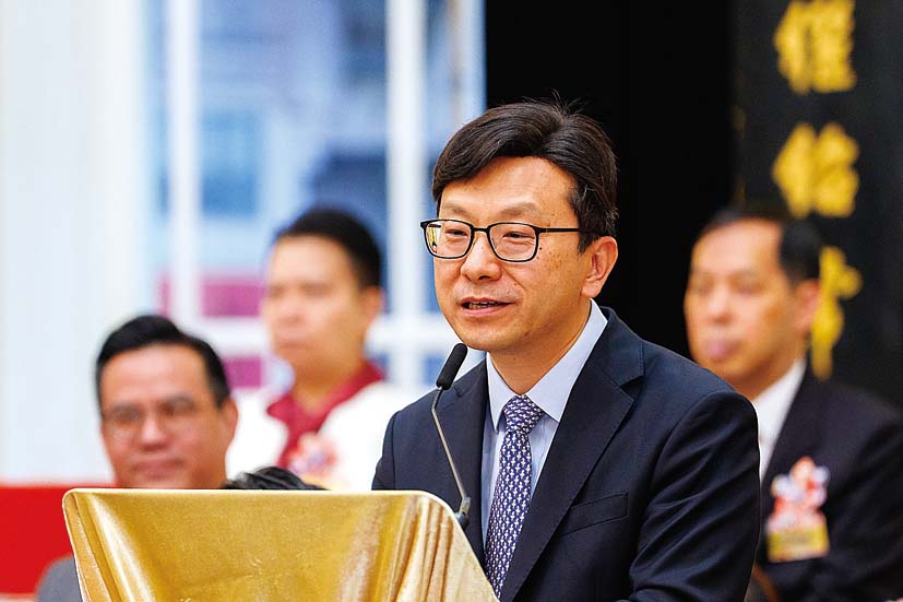 勞工及福利局局長孫玉菡太平紳士致訓詞。