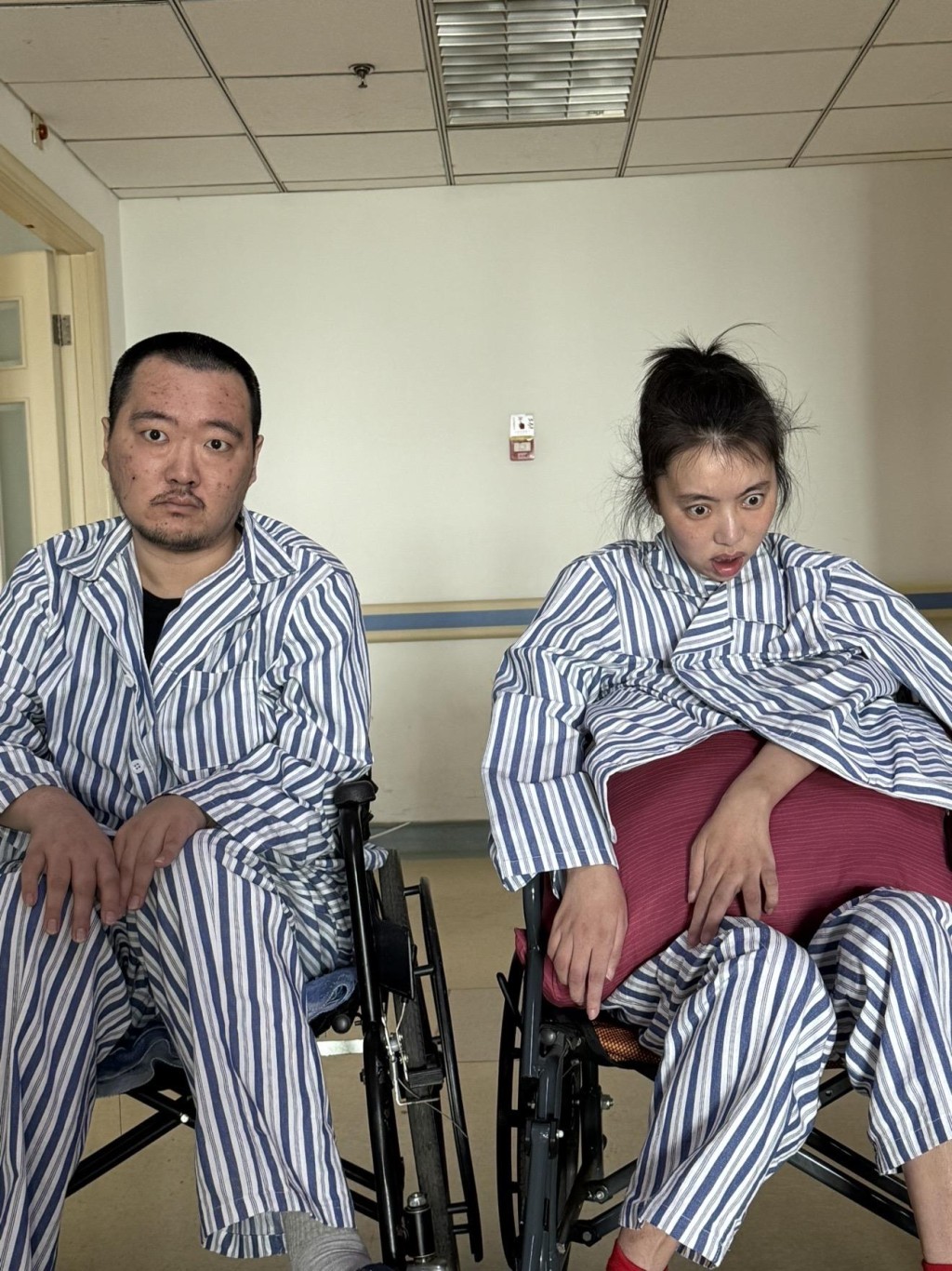 因齐患罕见的脑干脑炎，李先生夫妻变成瘫痪，李太更小产。抖音
