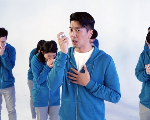 藝人黎諾㦤鼓勵哮喘患者向醫生查詢自己所用藥物是否符合國際指引。