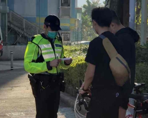 警方於行動中共發出34張傳票。圖:警方提供