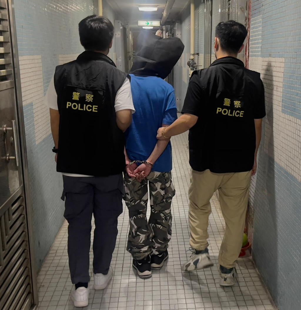 警方拘捕涉案男子。