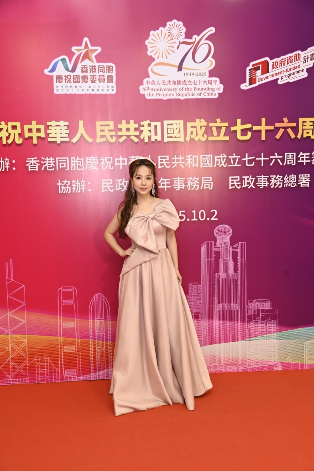 李克勤、張明敏、姚珏、譚輝智、古淖文、谷婭溦（圖）等參與國慶騷演出。