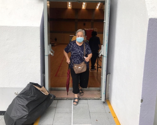 居住於長洲的83歲何婆婆。