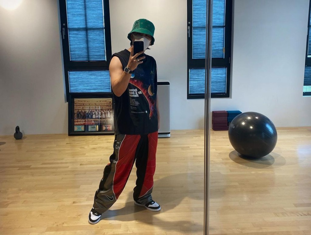 雖然遮樣了但能看到太陽自拍,粉絲仍開心。