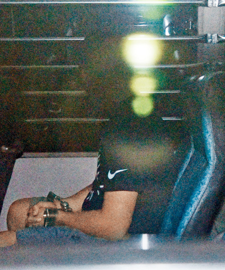 中五生丁展峰判囚三十一个月。