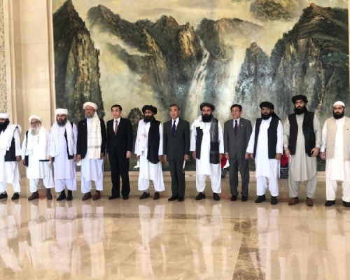 塔利班多名高層，今日於天津與國務委員兼外長王毅會晤。網上圖片