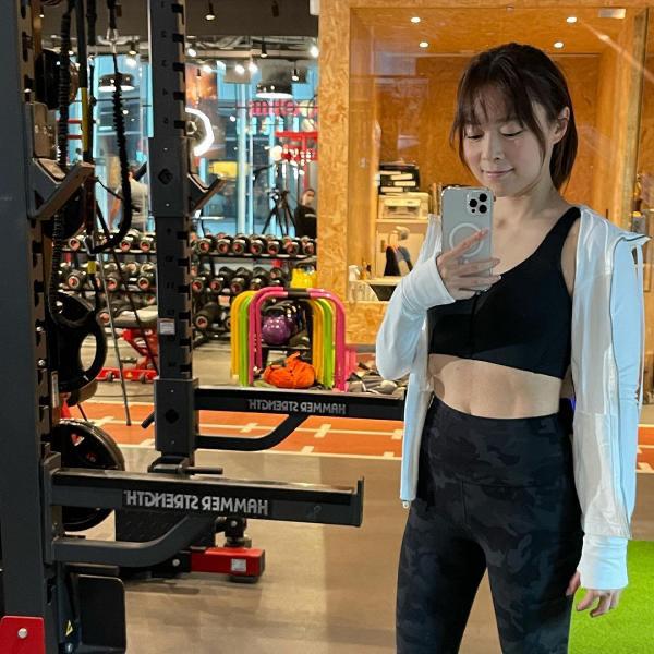 欧倩怡也有经常做运动健身。