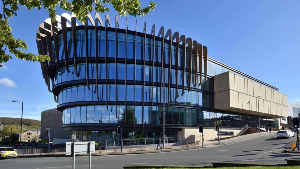 University of Huddersfield（圖片來源：University of Huddersfield官網）