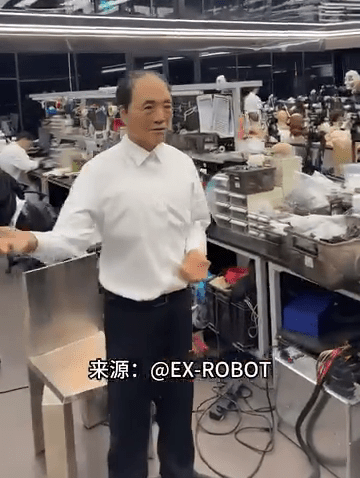 EX Robot 公司专注于开发能够与人交流并为公众服务的拟真机械人。