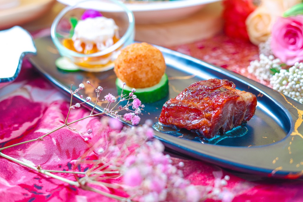 三小碟 - 蜜汁叉燒、香芒帶子沙律、柚子脆蝦 三小碟 - 蜜汁叉燒、香芒帶子沙律、柚子脆蝦