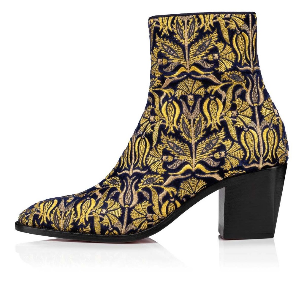 轩公出席酒会时选穿的Omeric提花Ankle Boots/$22,900。
