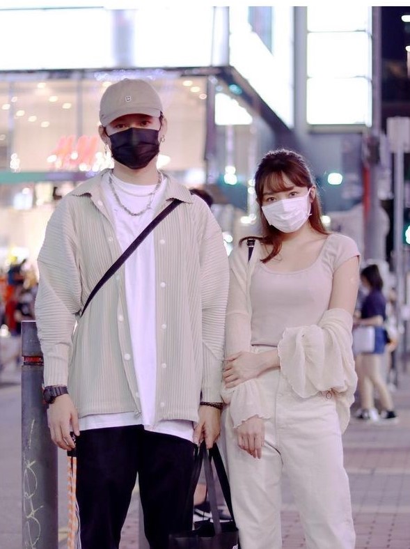 保錡之前曾被爆背當時女友Carrie Lai(賴嘉賢)偷食沙律。