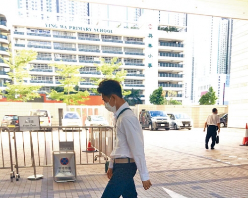 ■被告何駿賢管有易燃液體及噴漆罪成,須還押至月底。