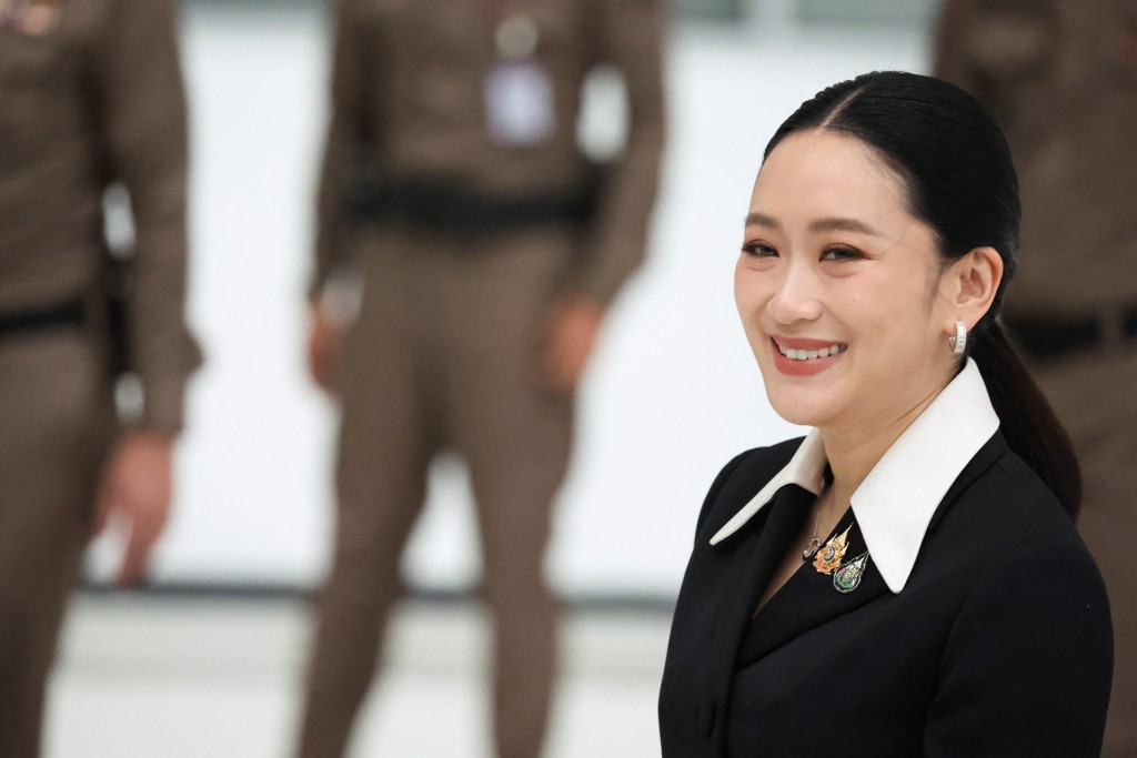 若裁定佩通坦无违宪行为，她将有望重获总理权力。路透社
