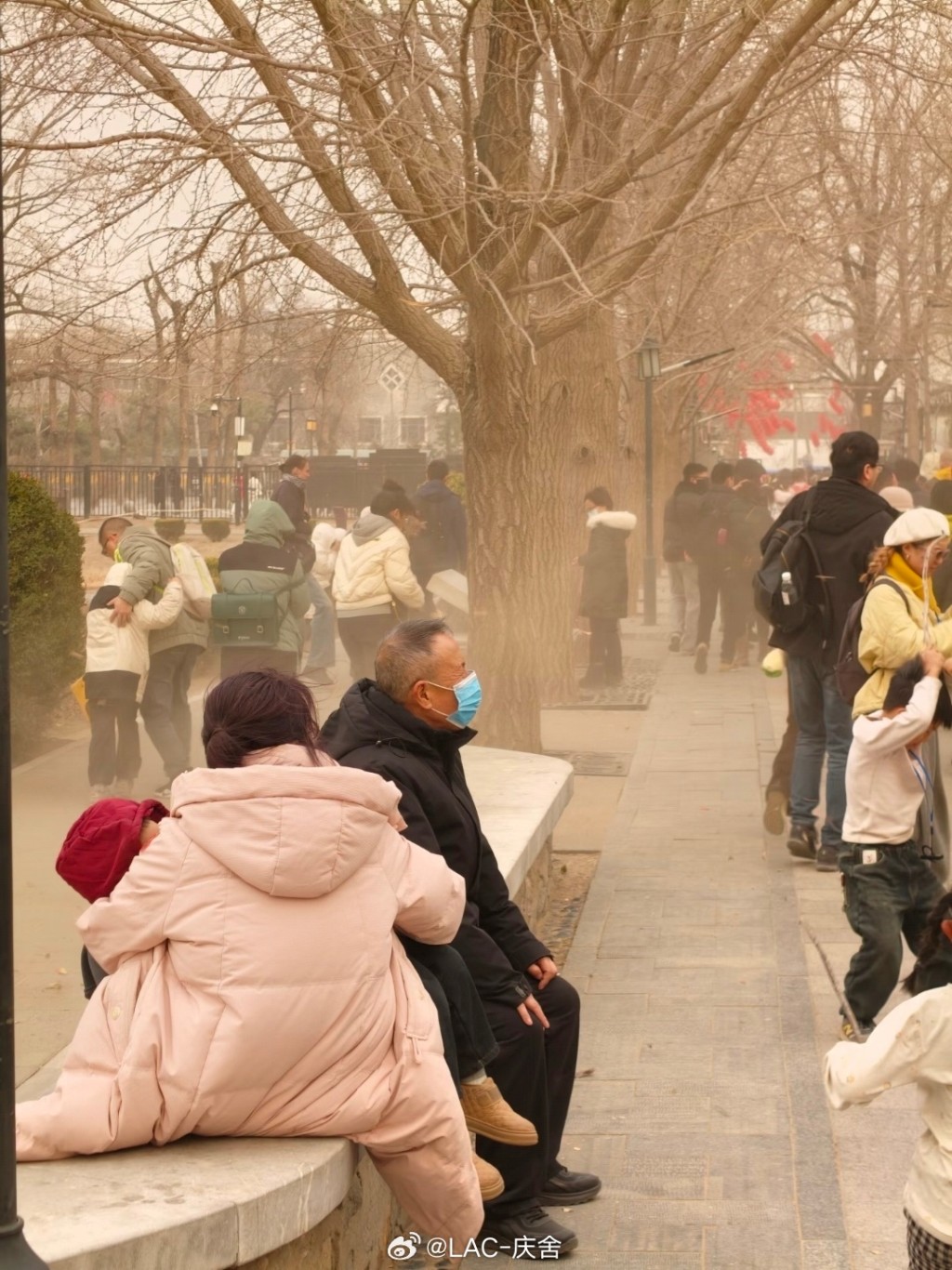 氣象台預計沙塵暴天氣要22日晚才結束。 氣象台預計沙塵暴天氣要22日晚才結束。