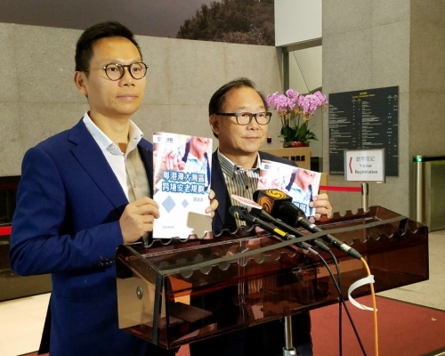 左起：陳恒鑌、梁志祥。