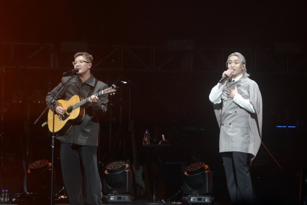 吳林峰、Jer對唱。