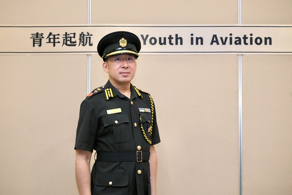 香港交通安全隊總監張家豪，希望活動能擴展到航空方面，從而吸引更多學生加入交通安全隊。（陳浩元攝）