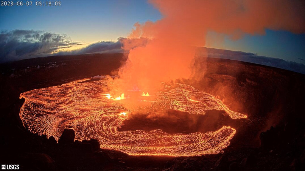 夏威夷的基拉韦亚火山（Kilauea）爆发。 美联社