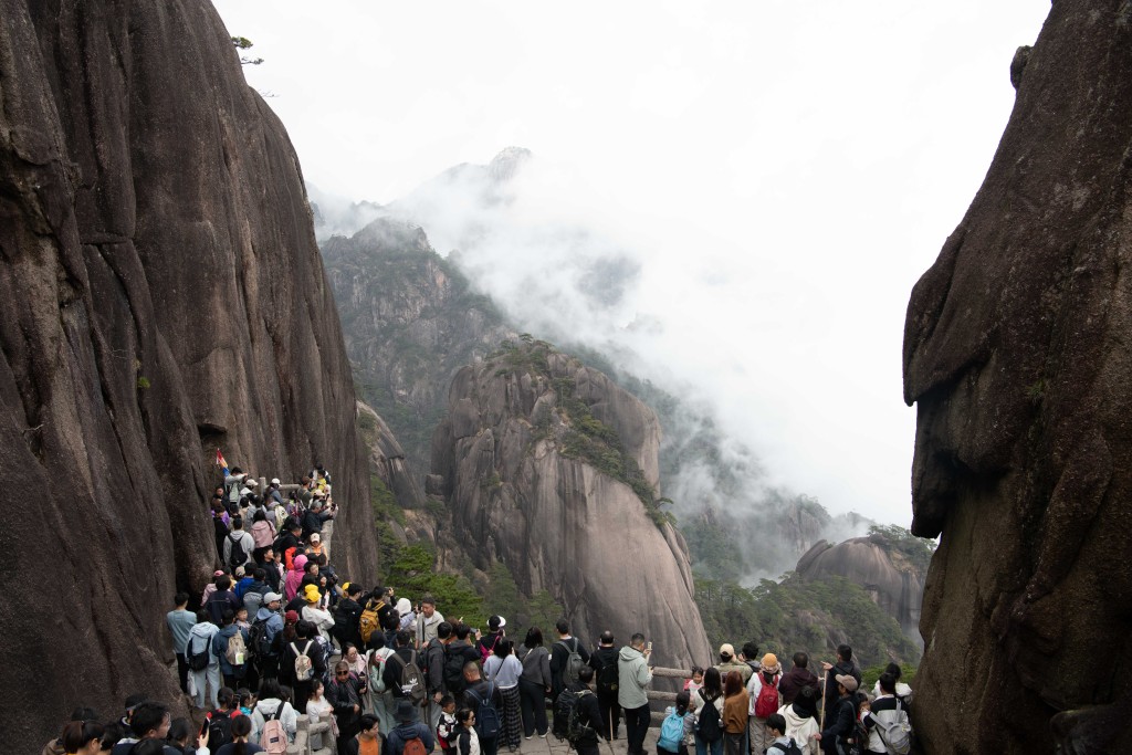 清明節假期首日近3億人次出遊。中新社