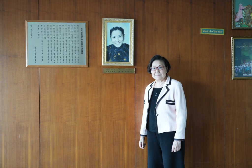 劉博士與她的母親黎雯女士，黎女士是粵語片女演員，在劉博士眼中是一位慈愛開明的媽媽。（圖：鄭慧盈）