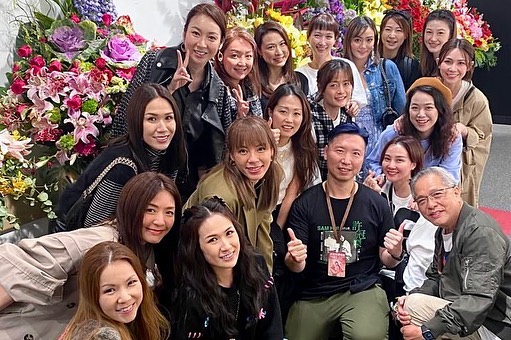 唐素琪仍跟不少圈中人有聯絡。
