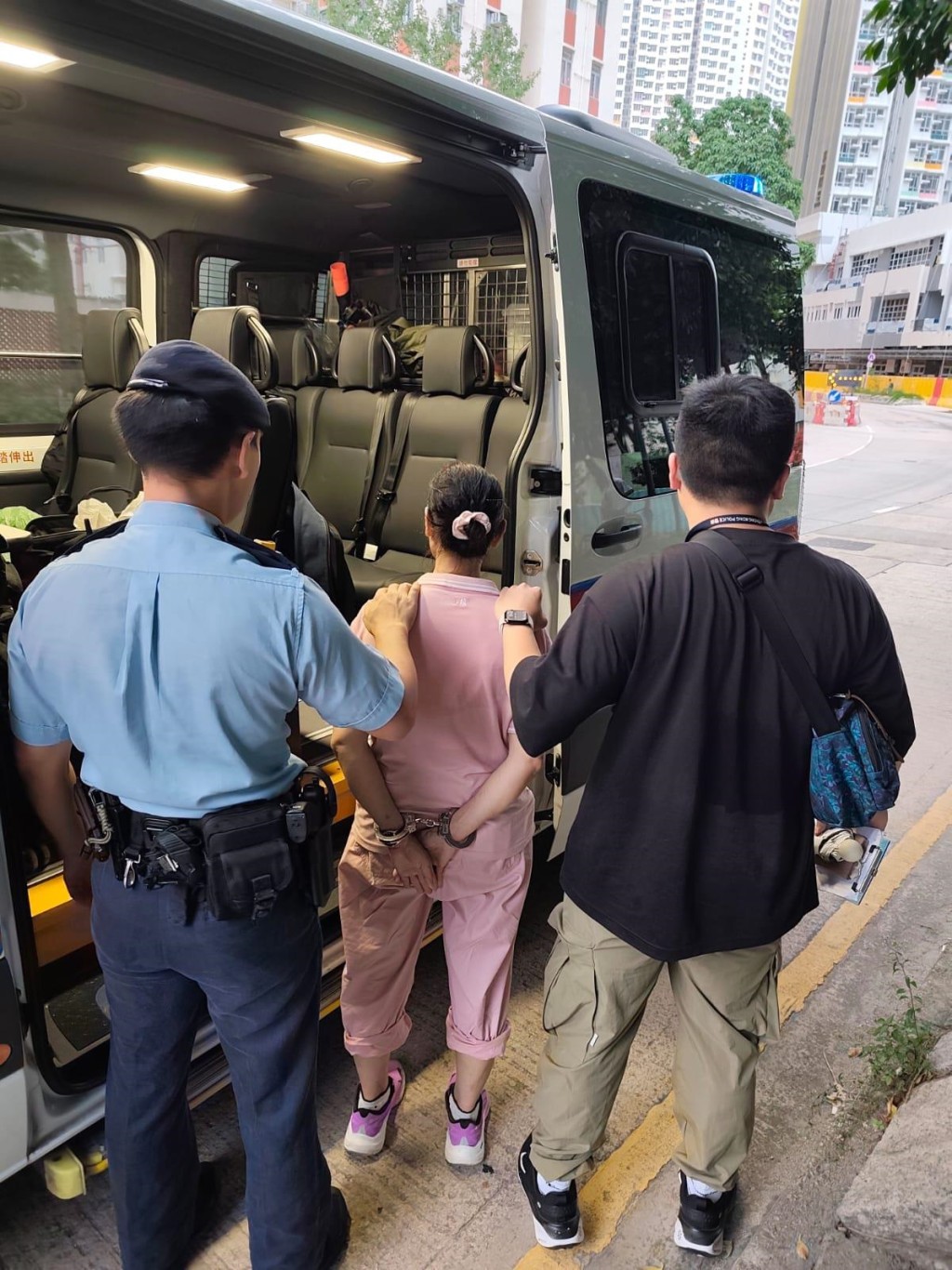 一名54歲姓姚本地女子涉嫌「地盤盜竊」被捕。警方提供
