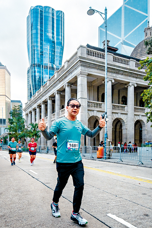 黃浩明參與10公里賽事。