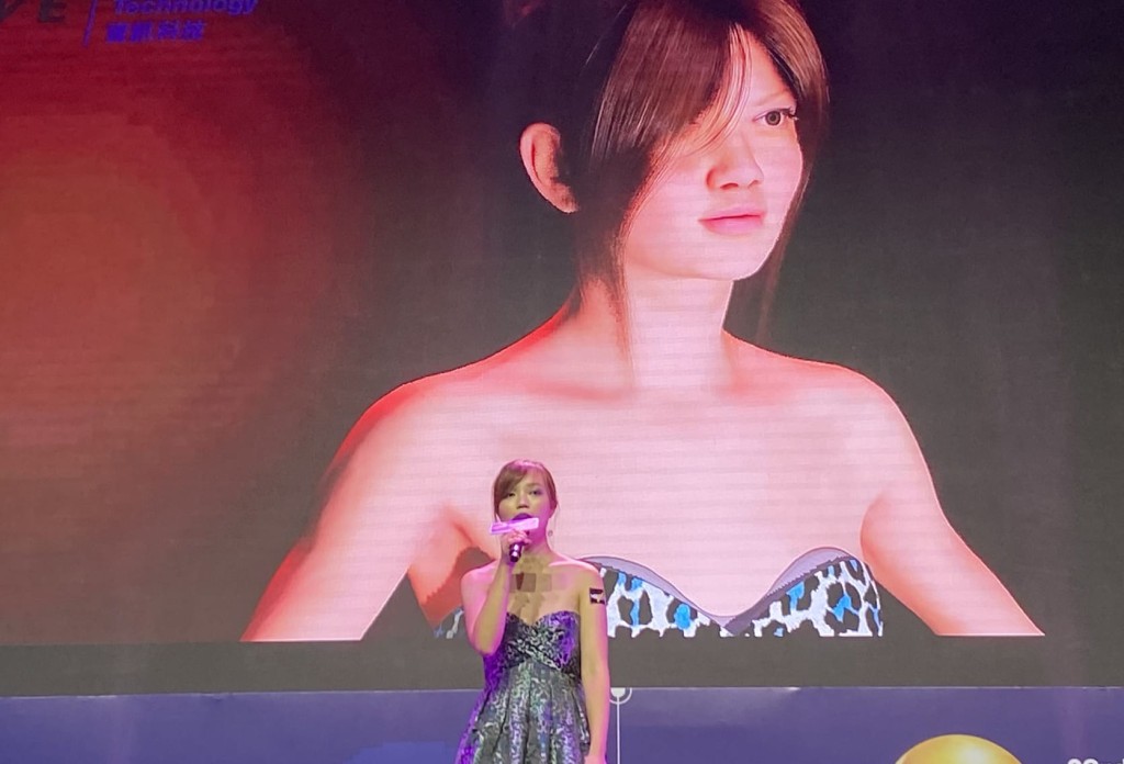 葉倬寧同虛擬的自己一同演出。