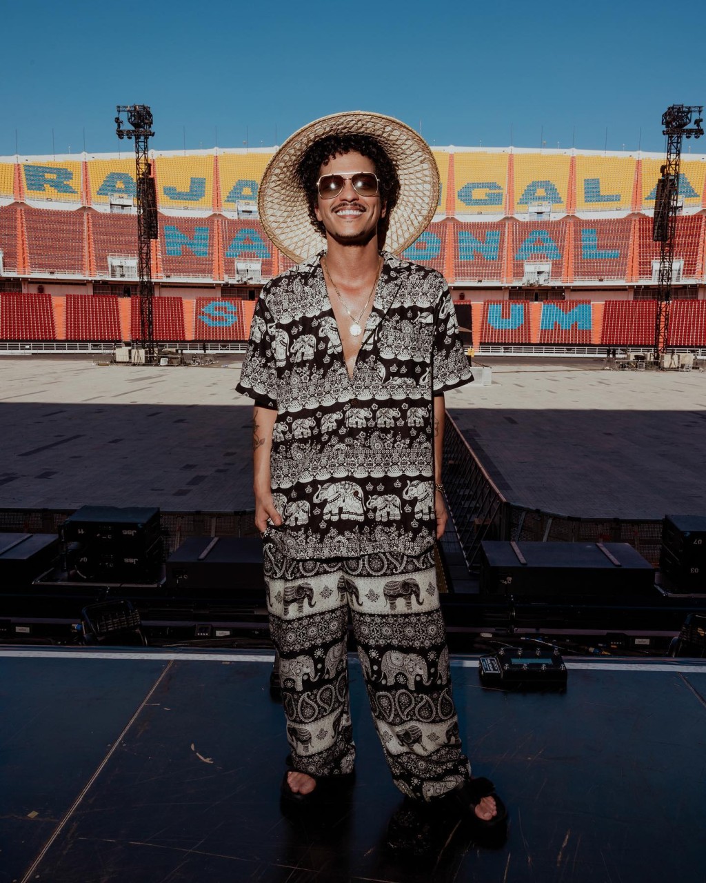 美國樂壇巨星Bruno Mars（火星哥）於3月30、31日假曼谷拉加曼加拉國家體育場（Rajamangala National Stadium），連開兩場《Bruno Mars Live in Bangkok 2024》巡迴演唱會。