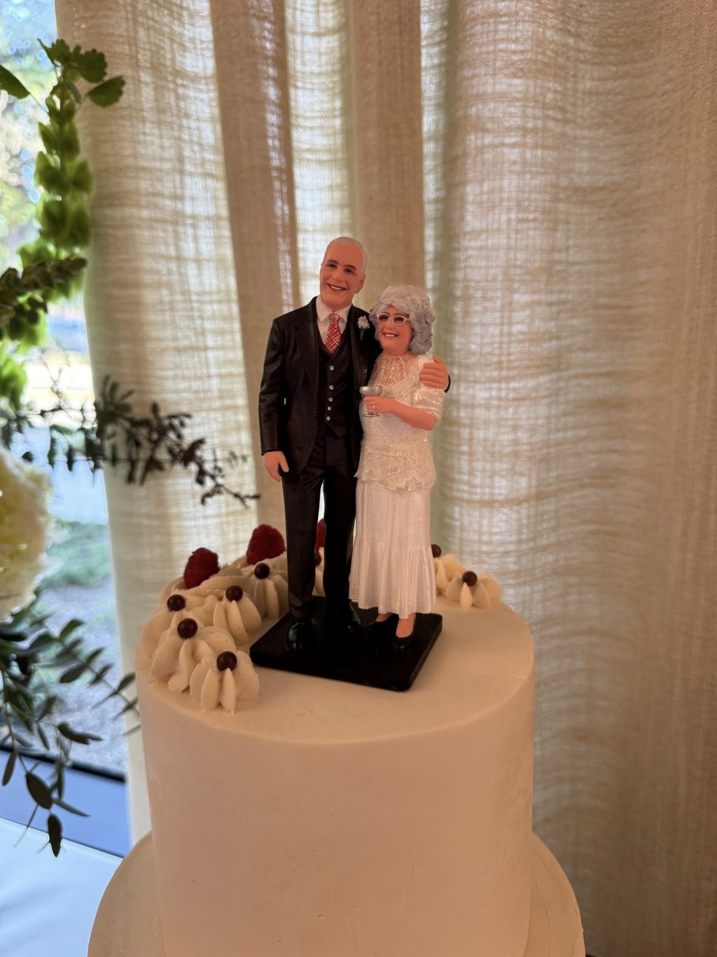 結婚蛋糕十分別緻。FB/TheIvyBerkeley