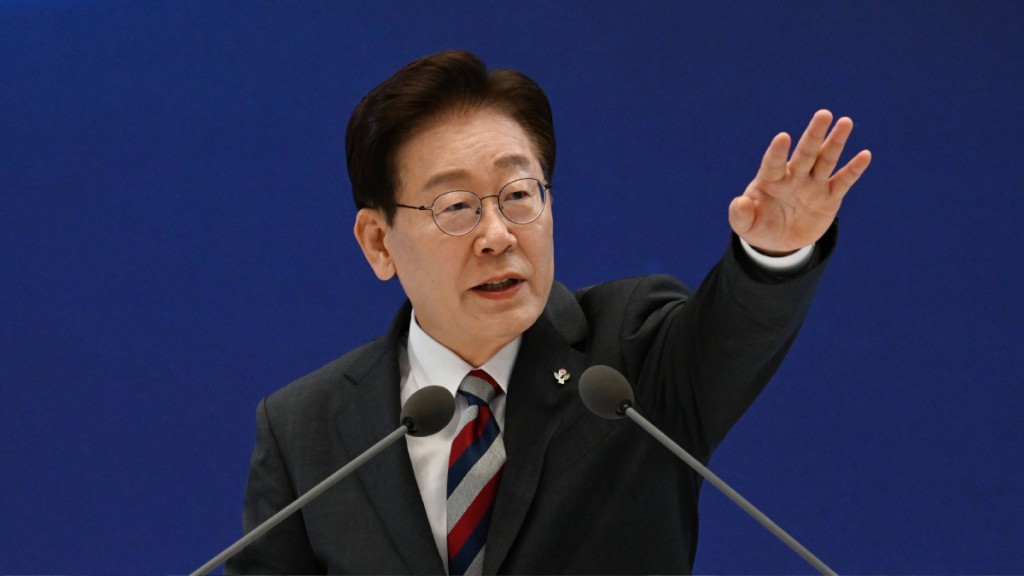 南韓總統李在明冀推動修憲，將總統任期改為4年並允許連任一次。美聯社