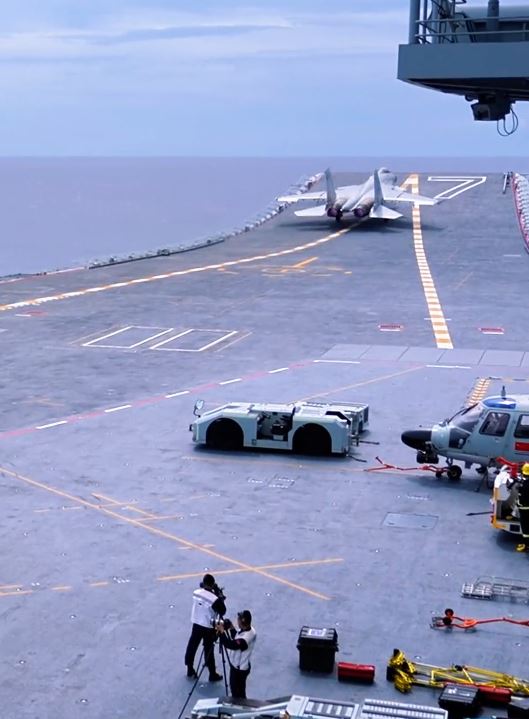 中國航母山東艦入列六周年。中國軍號