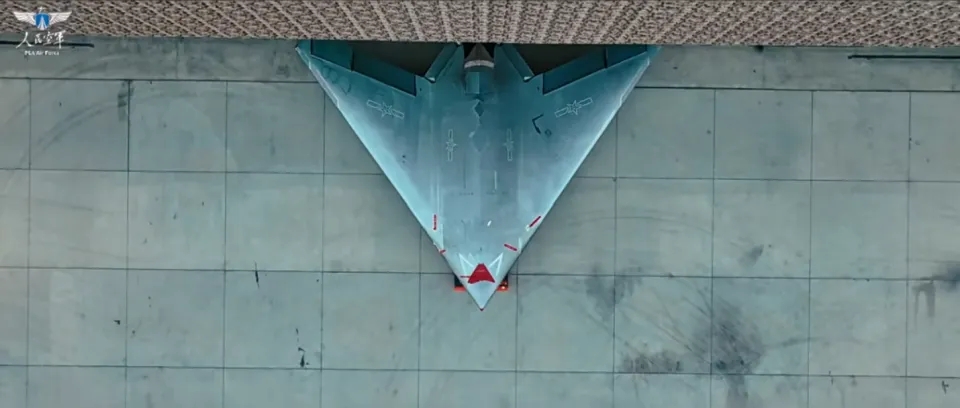 「玄龍08」亮相。