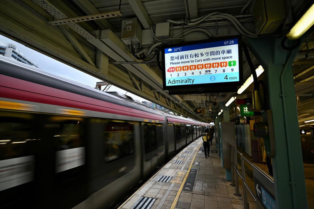 田北辰認為東鐵乘客高峰期時段有所改變。