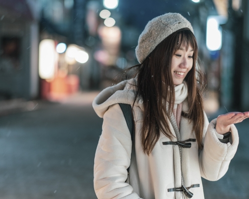 蔣曉薇於創作路上努力不懈,筆下劇本小說多以香港為題。