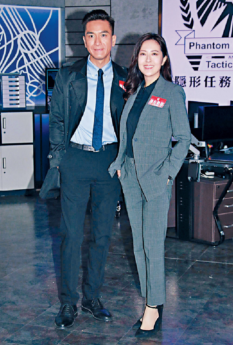 ■馬國明與唐詩詠在新劇中有牀戲，更激烈得撞爛牀。
