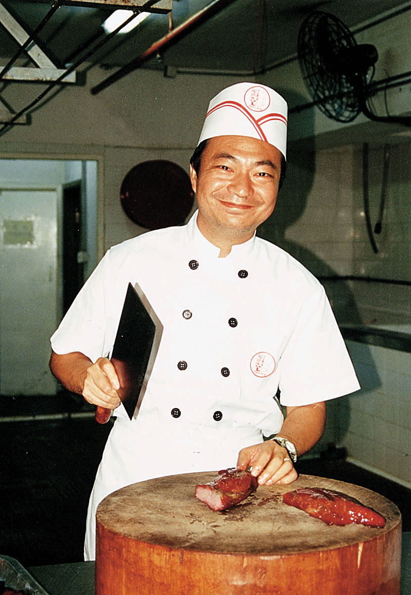 2001年，「阿燦」廖偉雄再次轉型做「燦師傅」製作叉燒。