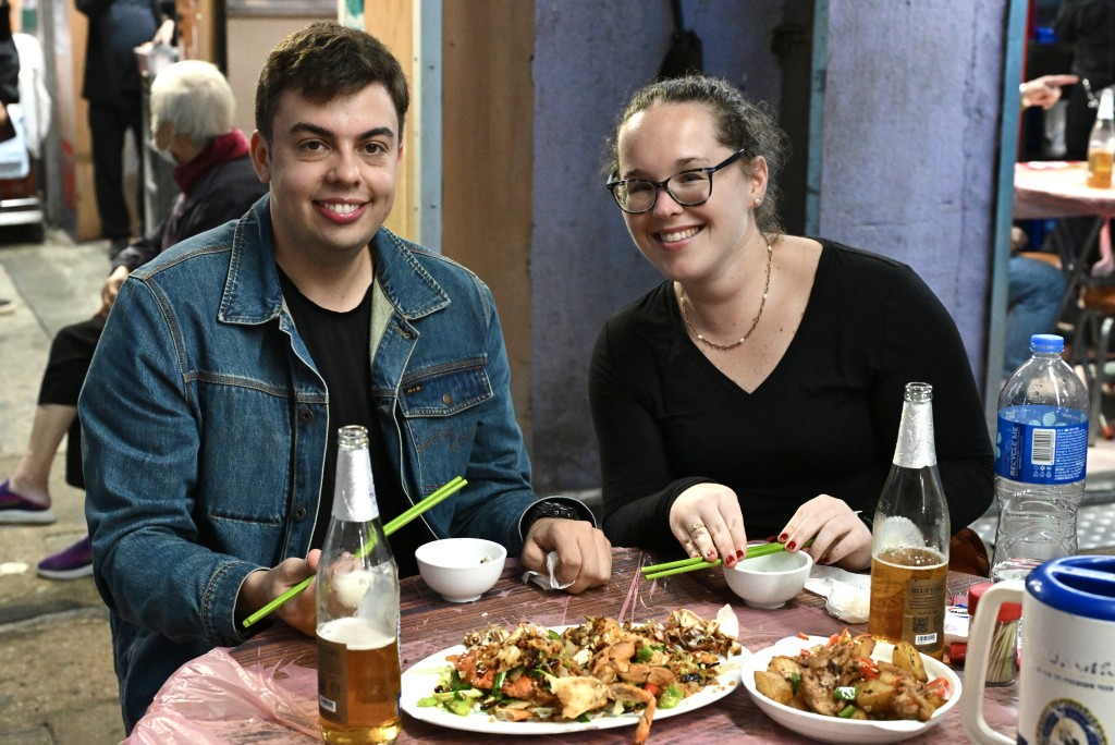 林先生指店舖近十年獲網絡上不少人推薦，令遊客生意變多，現時約有三分二客人為遊客。 鍾健華攝