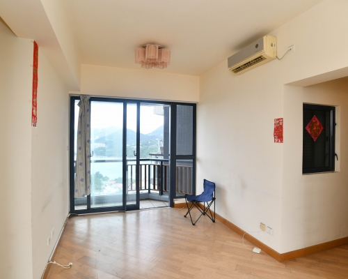 鯉灣天下高層E室，面積636方呎。