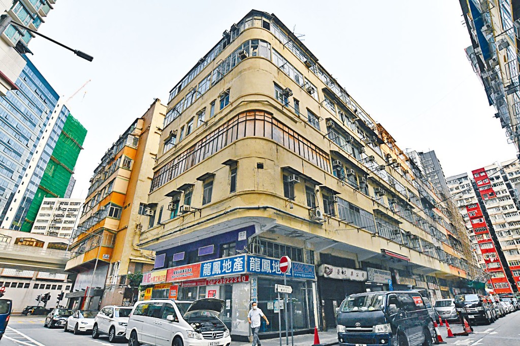 萬安街24至30號舊樓,可建總樓面28854方呎,每方呎樓面地價約9357元。