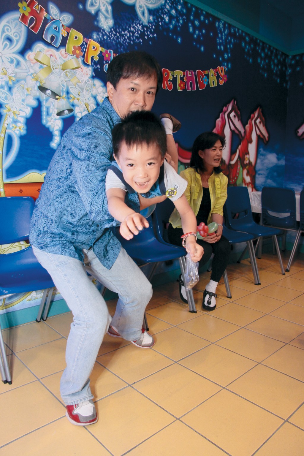 潘芳芳透露，兒子正於加拿大讀大學，但表明長大後不想入演藝圈。　